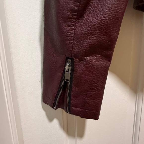 Women's Burgundy Leather Jacket - Picture 4 of 4